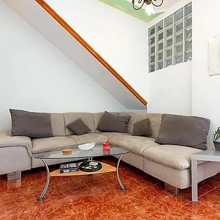 Casa Resi *